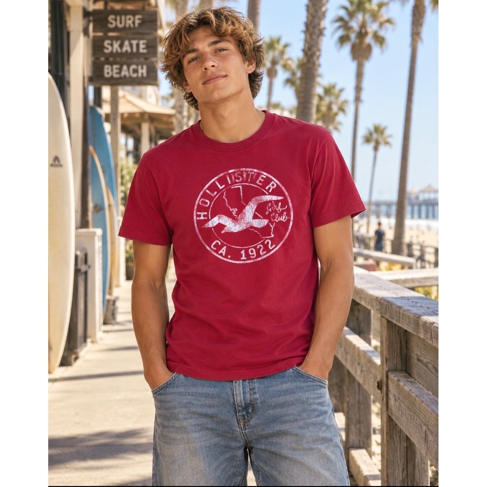 Hollister Men's Small Red Surf Club California 1922 Graphic Tee Y2K Style